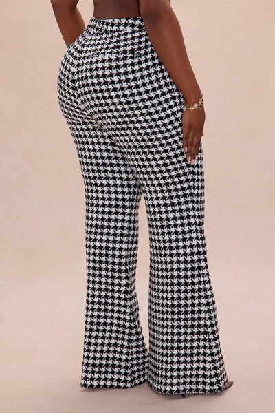 https://cdn.shopify.com/s/files/1/0293/9277/files/11-18-25_S5PM_40_GW25K5228B_BlackWhite_ZSR_AE_AC_19-00-43_PLUS_17256_PXF.jpg?v=1763673214&with=400&height=600