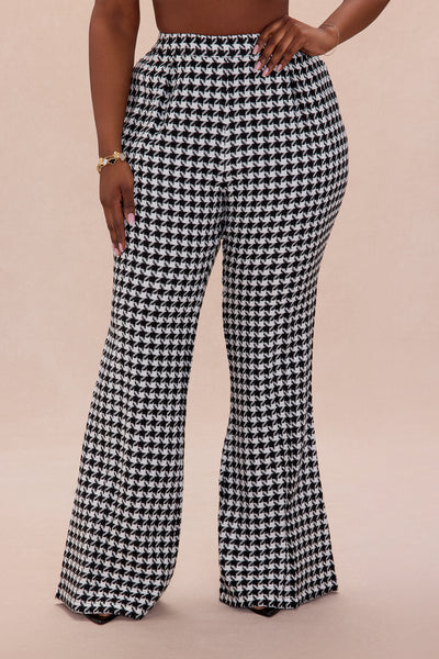 https://cdn.shopify.com/s/files/1/0293/9277/files/11-18-25_S5PM_40_GW25K5228B_BlackWhite_ZSR_AE_AC_19-00-43_PLUS_17259_PXF.jpg?v=1763673214&with=400&height=600