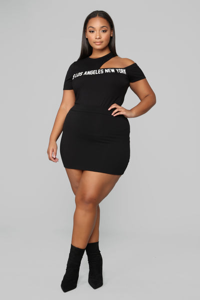 https://cdn.shopify.com/s/files/1/0293/9277/products/11-19-18_Studio_3_11-08-22_LBJ16782_Black_0899_1__JD_1c80b9ad-ebf3-478f-a734-14b08e83da85.jpg?v=1568671741&with=400&height=600