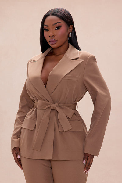 https://cdn.shopify.com/s/files/1/0293/9277/files/11-19-25_S5PM_123_PHNVLXB27_Coco_ZSR_AE_AC_17-37-08_PLUS_25505_PXF.jpg?v=1763775760&with=400&height=600