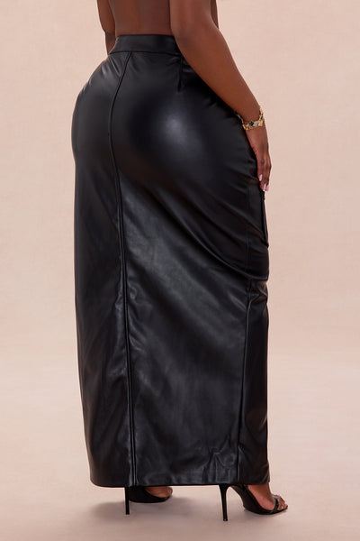 https://cdn.shopify.com/s/files/1/0293/9277/files/11-19-25_S5PM_94_25MSW0043B_Black_ZSR_AE_AC_18-25-42_PLUS_17360_PXF.jpg?v=1763774534&with=400&height=600