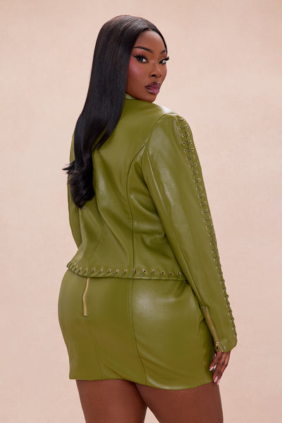 https://cdn.shopify.com/s/files/1/0293/9277/files/11-19-25_S5_30_25MSW0015A_Green_ZSR_AE_AC_12-04-41_PLUS_24450_PXF.jpg?v=1764619418&with=400&height=600