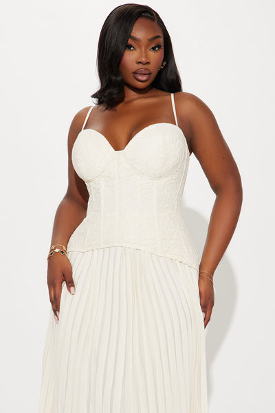 https://cdn.shopify.com/s/files/1/0293/9277/files/11-21-24_S4_43_KZZD4070301_Cream_KF_IM_14-05-59_PLUS_99595_PXF_JA.jpg?v=1772044734&with=400&height=600