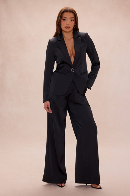 https://cdn.shopify.com/s/files/1/0293/9277/files/11-21-25_S5_28_A11377B_Black_AE_AC_14-04-15_17517_PXF_VV.jpg?v=1764008463