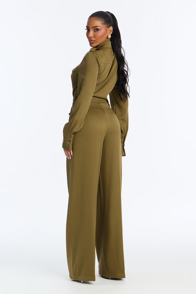 https://cdn.shopify.com/s/files/1/0293/9277/files/11-21-25_S5_40_67547BG_Olive_KK_DR_14-45-19_45536_SKS.jpg?v=1763917227&with=400&height=600