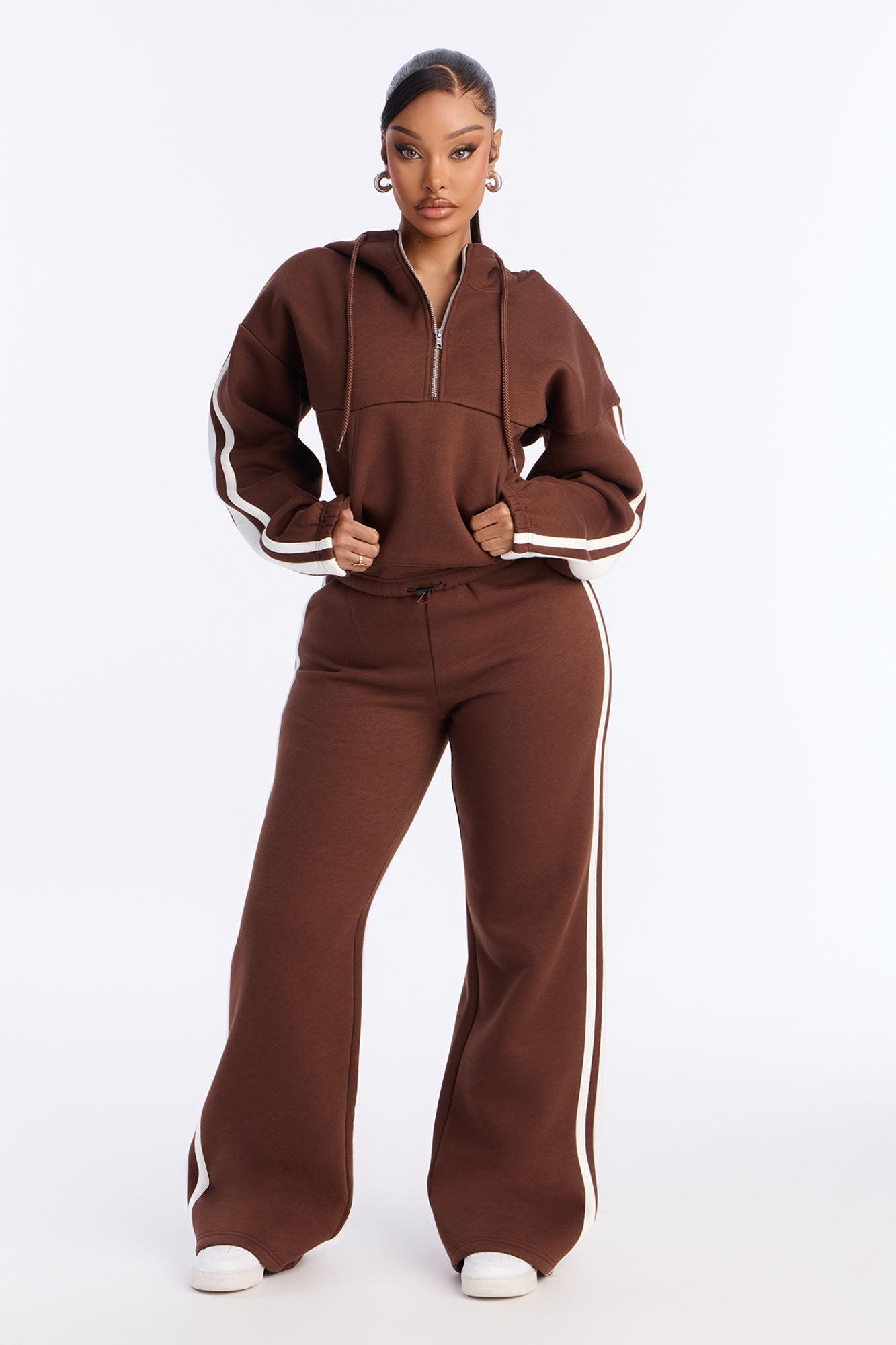 https://cdn.shopify.com/s/files/1/0293/9277/files/11-24-25_S2_29_V225LN3715_Brown_CXB_RL_16-05-39_22051_PXF_BH.jpg?v=1764093842