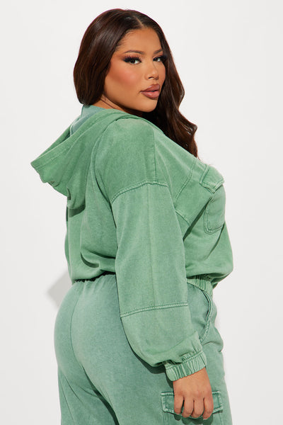 https://cdn.shopify.com/s/files/1/0293/9277/files/11-25-24_S4_1_J4K6182C_Green_ZSR_CXB_PC_10-55-51_PLUS_100789_CM.jpg?v=1732582015&with=400&height=600