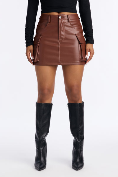https://cdn.shopify.com/s/files/1/0293/9277/files/11-25-25_S4_31_STWY230301129SK_Chocolate_JG_EO_13-31-55_66340_PXF.jpg?v=1764183201&with=400&height=600