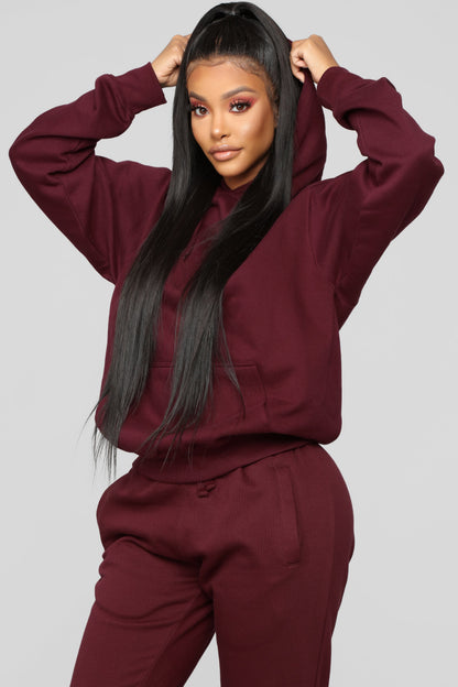 https://cdn.shopify.com/s/files/1/0293/9277/products/11-26-18_Studio_2_09-28-43_WMKT40418_Burgundy_0437_JD_AG.jpg?v=1646777128