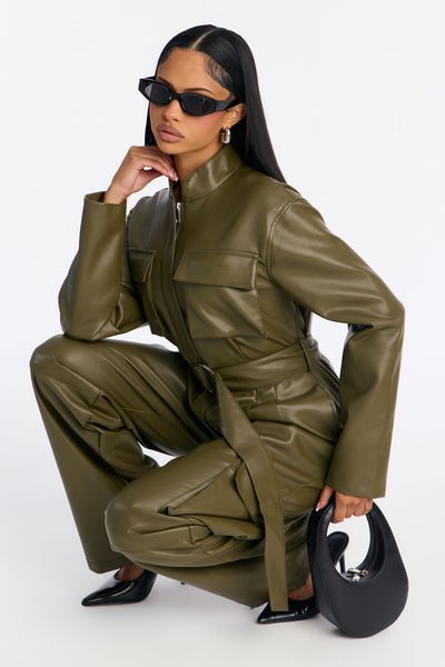 https://cdn.shopify.com/s/files/1/0293/9277/files/11-26-25_S7_5_GW25K5971_Olive_ZSR_KK_PC_10-13-37_85391_BH.jpg?v=1764193922&with=400&height=600
