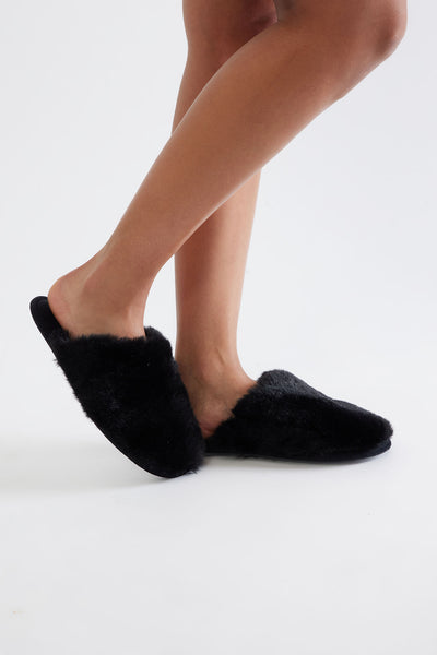 https://cdn.shopify.com/s/files/1/0293/9277/files/11-27-24_S6_38_HYDEE09_Black_AZ_SS_11-13-26_74673_EH.jpg?v=1733872775&with=400&height=600