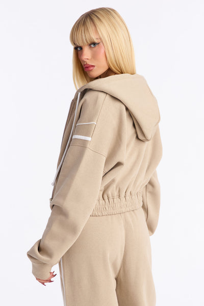 https://cdn.shopify.com/s/files/1/0293/9277/files/12-01-25_S5_48_P225LN4707_Stone_JG_PC_15-08-41_1551_SG.jpg?v=1764713105&with=400&height=600