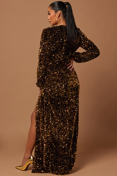 https://cdn.shopify.com/s/files/1/0293/9277/files/12-04-23Studio5_CXB_SS_13-42-42_31_DR29134_BlackGold_18168_PXF.jpg?v=1702326462&with=400&height=600