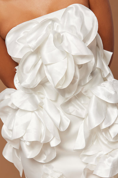 https://cdn.shopify.com/s/files/1/0293/9277/files/12-04-23Studio5_CXB_SS_15-05-48_45_23GWF10617_White_18524_PXF.jpg?v=1702326952&with=400&height=600