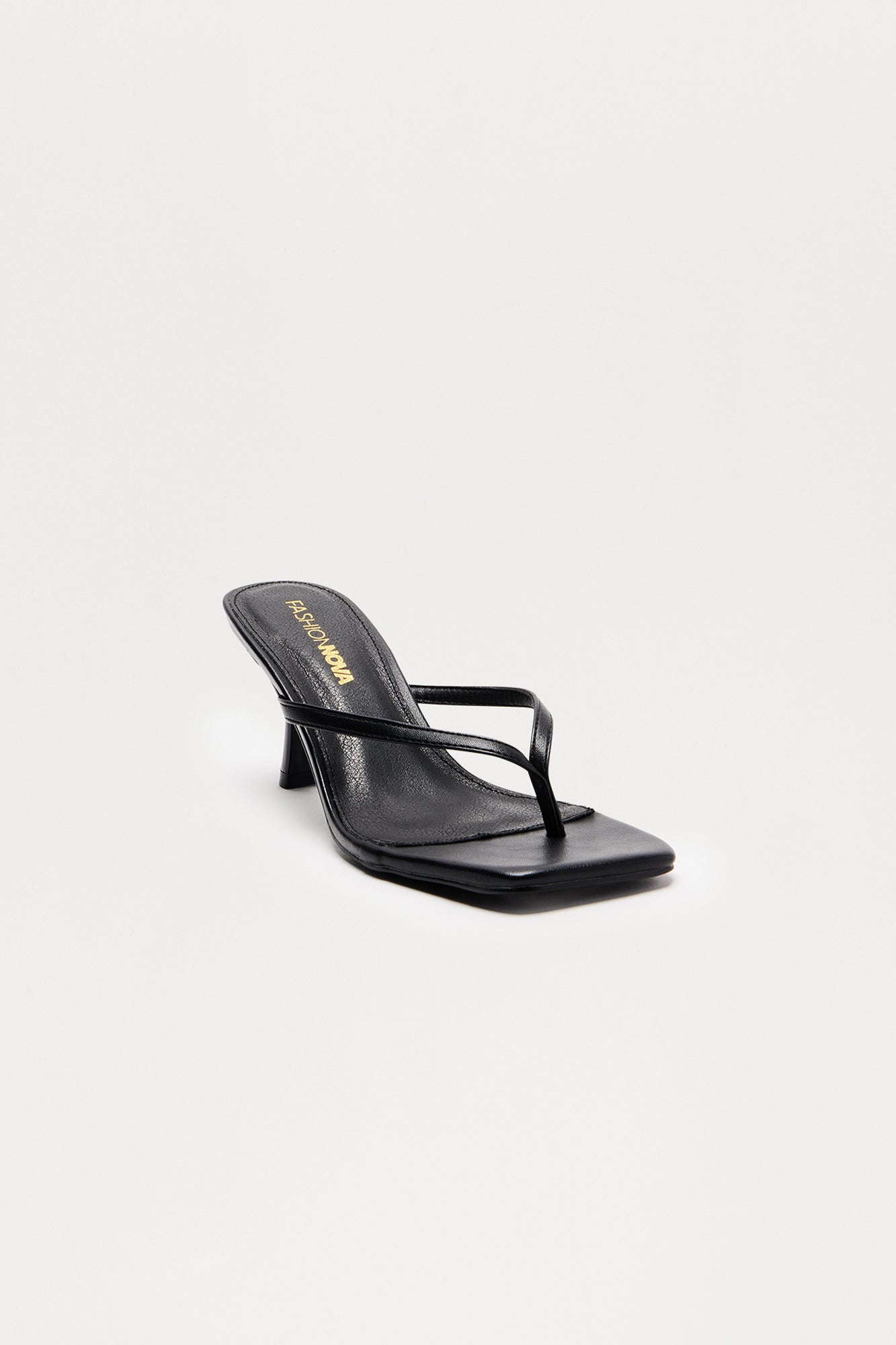 https://cdn.shopify.com/s/files/1/0293/9277/files/12-04-24_S15_71_AYLA_Black_CZ_14-38-29_1889_PXF.jpg?v=1750446764