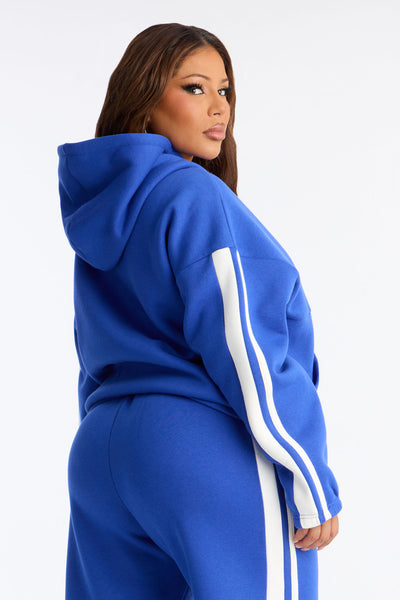 https://cdn.shopify.com/s/files/1/0293/9277/files/12-04-25_S1_21_V225LN3715_Royal_SL_NL_14-44-00_PLUS_7747_PXF_SG.jpg?v=1764968926&with=400&height=600