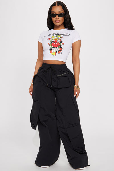 https://cdn.shopify.com/s/files/1/0293/9277/files/12-05-23Studio2_CC_RL_15-42-21_46_EHW110434E_White_76880_PXF.jpg?v=1702403440&with=400&height=600