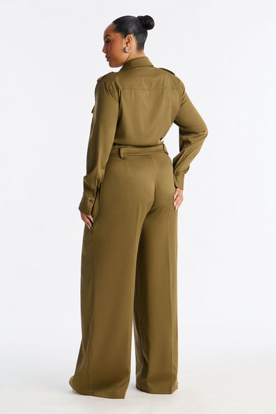 https://cdn.shopify.com/s/files/1/0293/9277/files/12-05-25_S4_43_67547BG_Olive_AF_EW_15-07-59_PLUS_72541_SKS_BH.jpg?v=1765302467&with=400&height=600