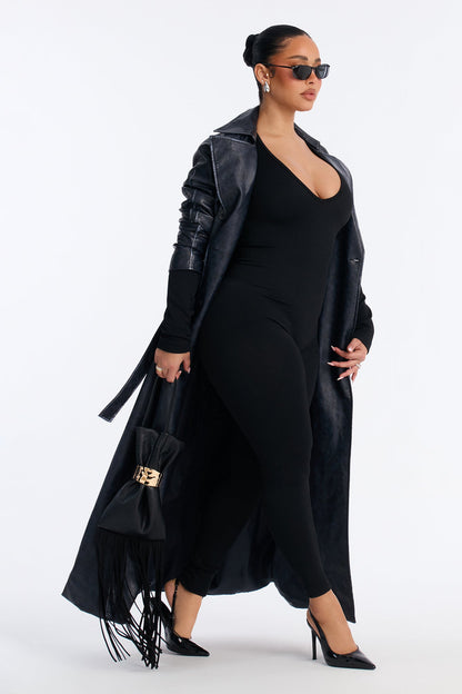 https://cdn.shopify.com/s/files/1/0293/9277/files/12-05-25_S5_18_J1P1847C_Black_AB_DJ_15-59-12_12103_PXF.jpg?v=1765132390