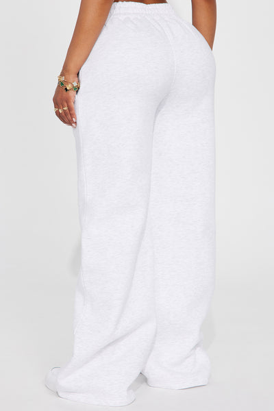 https://cdn.shopify.com/s/files/1/0293/9277/files/12-06-23Studio2_ID_RL_15-33-48_48_ZDZPK11429_HeatherGrey_77323_PXF.jpg?v=1702339214&with=400&height=600