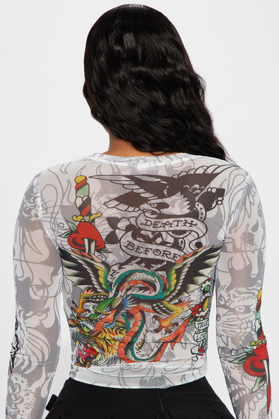 https://cdn.shopify.com/s/files/1/0293/9277/files/12-07-23_S2_4_EHW140810_Ivorycombo_ID_RL_15-50-42_77377_PXF_CM.jpg?v=1702490988&with=400&height=600