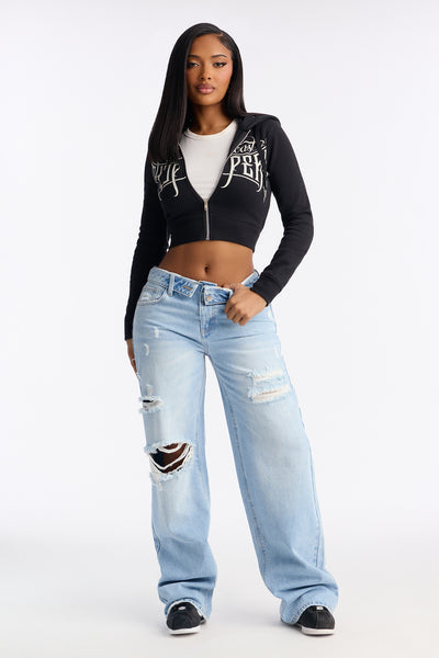https://cdn.shopify.com/s/files/1/0293/9277/files/12-08-25_S3_17_P325JN3807_LightWash_JG_IM_11-52-04_21549_PXF.jpg?v=1765307560&with=400&height=600
