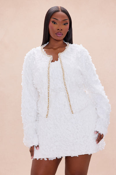 https://cdn.shopify.com/s/files/1/0293/9277/files/12-10-25_S5_29_GW25K5602A_White_AE_AC_12-14-37_PLUS_28260_PXF.jpg?v=1765837159&with=400&height=600