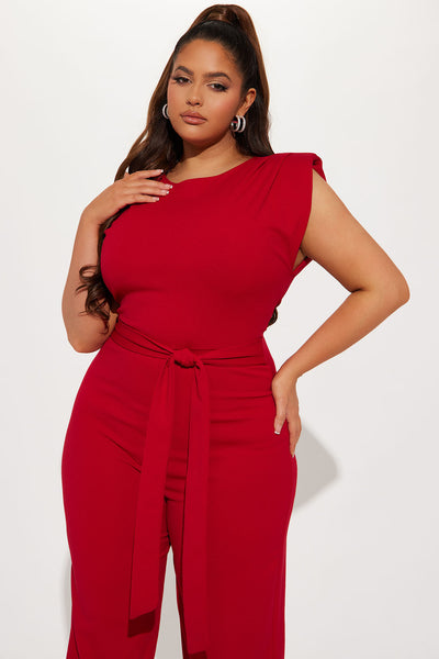 https://cdn.shopify.com/s/files/1/0293/9277/products/12-12-22Studio6_KJ_KT_15-23-27_58_WP8431_Red_P_7710_PLUS_SG.jpg?v=1670894805&with=400&height=600