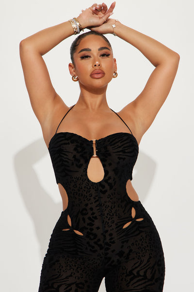 https://cdn.shopify.com/s/files/1/0293/9277/files/12-12-23_S3_57_FJ80067_Black_CB_SS_14-33-08_8654_JB.jpg?v=1703012649&with=400&height=600