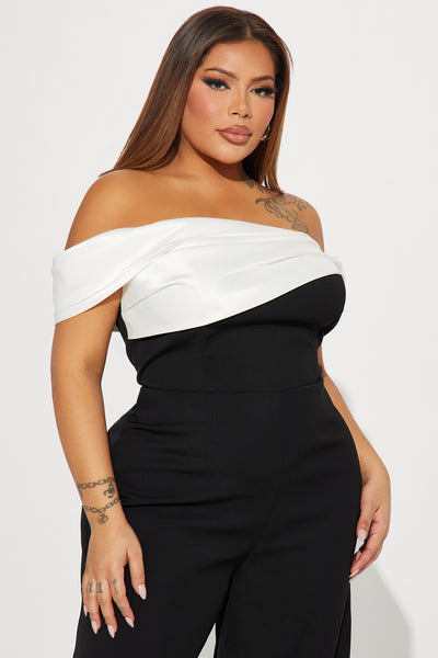 https://cdn.shopify.com/s/files/1/0293/9277/files/12-13-23_S4_54_R1273_BlackWhite_TK_PC_15-07-10_PLUS_14365_PXF.jpg?v=1706128147&with=400&height=600