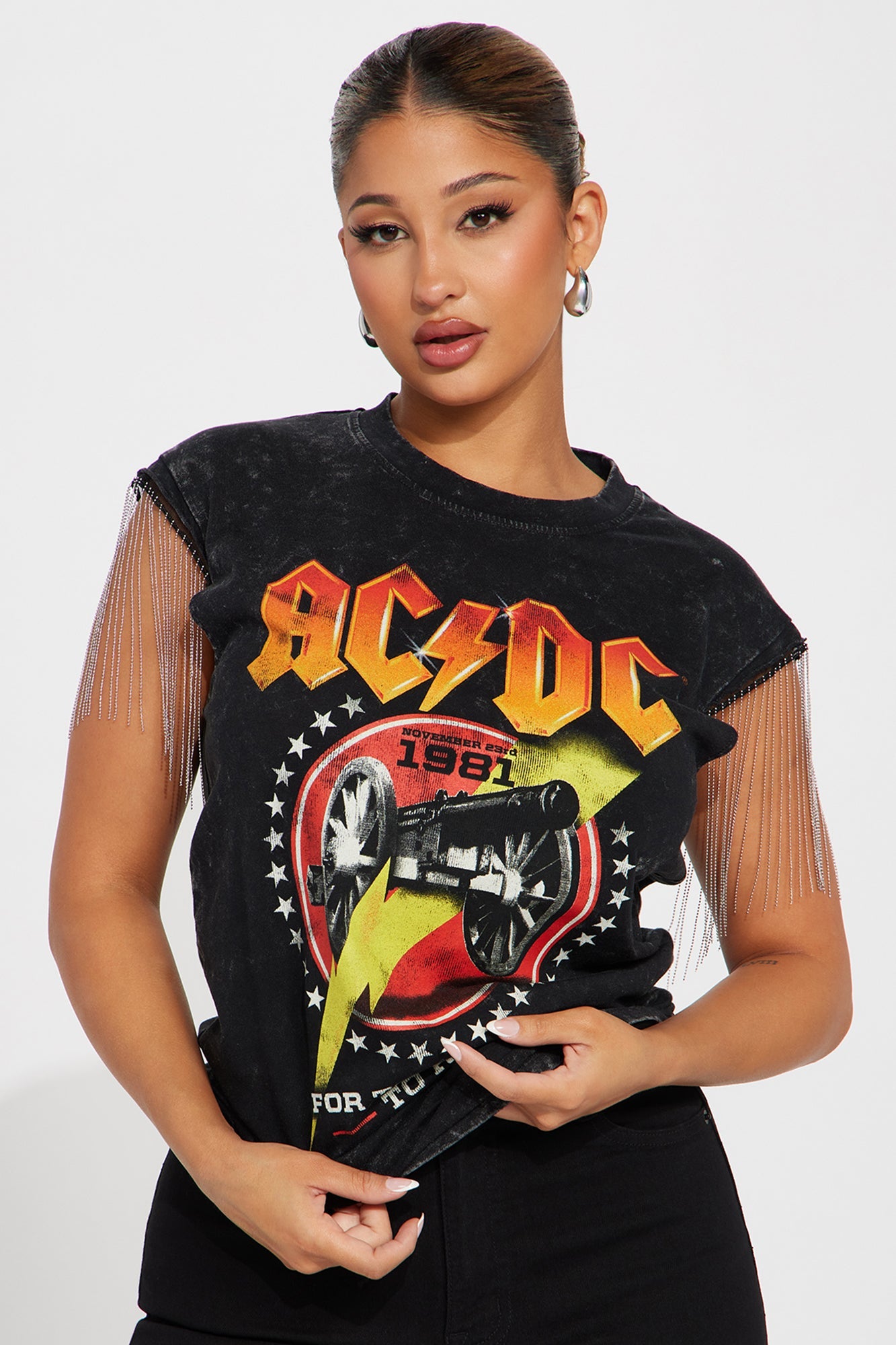 https://cdn.shopify.com/s/files/1/0293/9277/files/12-14-23_S2_45_EP7850CHNSLV_Black_CB_RL_13-23-27_0652_PXF.jpg?v=1703013707