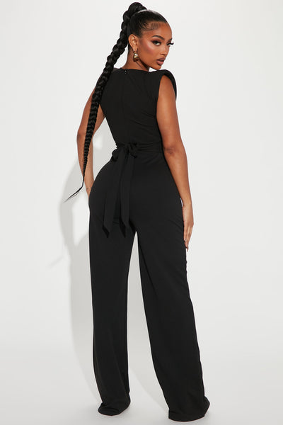 https://cdn.shopify.com/s/files/1/0293/9277/products/12-15-22Studio1_KJ_DJ_11-46-38_30_WP8431_Black_20337_ES.jpg?v=1671230758&with=400&height=600