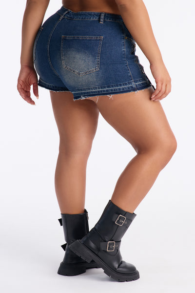 https://cdn.shopify.com/s/files/1/0293/9277/files/12-15-25_S2_20_25GM235_DarkWash_RK_MC_14-10-07_PLUS_4065_PXF.jpg?v=1765996847&with=400&height=600