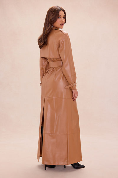 https://cdn.shopify.com/s/files/1/0293/9277/files/12-15-25_S5_5_PHNVLXC24_Camel_AE_IM_11-19-51_29649_BH.jpg?v=1765994446&with=400&height=600