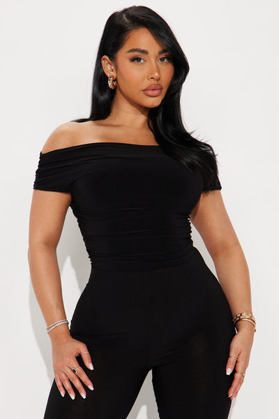 https://cdn.shopify.com/s/files/1/0293/9277/files/12-19-24_S1_11_HKJ25073_Black_KJ_JS_10-40-49_3354_BH.jpg?v=1734978613&with=400&height=600