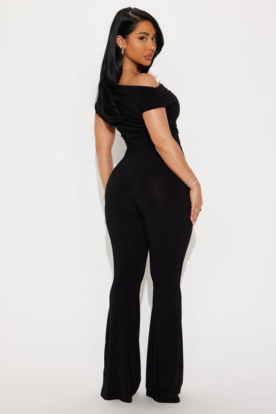 https://cdn.shopify.com/s/files/1/0293/9277/files/12-19-24_S1_11_HKJ25073_Black_KJ_JS_10-41-29_3355_BH.jpg?v=1734978613&with=400&height=600
