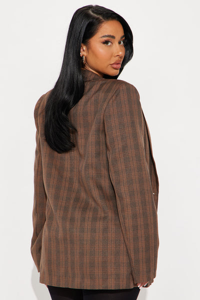 https://cdn.shopify.com/s/files/1/0293/9277/files/12-19-24_S1_19_81532SK_Browncombo_KJ_JS_11-21-39_3506_BH.jpg?v=1743704784&with=400&height=600