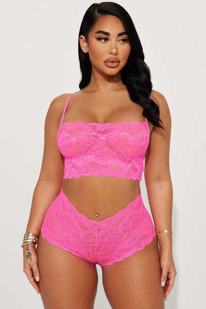 https://cdn.shopify.com/s/files/1/0293/9277/files/12-20-23_S3_4_206GE_HotPink_P_TK_SS_10-39-49_13314_PXF.jpg?v=1703704255