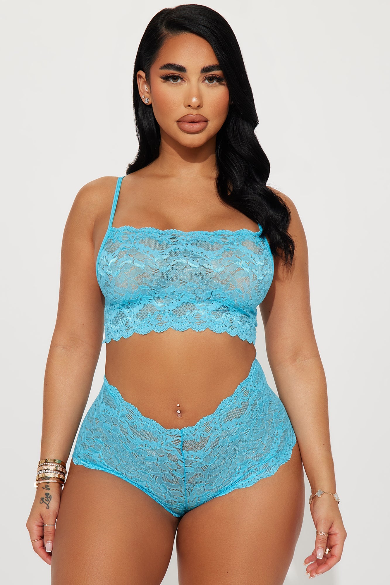 https://cdn.shopify.com/s/files/1/0293/9277/files/12-20-23_S3_8_206GE_Turquoise_P_TK_SS_10-51-46_13350_PXF.jpg?v=1712252901