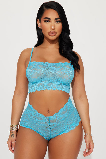 https://cdn.shopify.com/s/files/1/0293/9277/files/12-20-23_S3_8_206GE_Turquoise_P_TK_SS_10-51-46_13350_PXF.jpg?v=1712252901