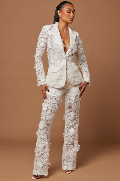 https://cdn.shopify.com/s/files/1/0293/9277/files/12-21-23_S5_6_B47357_White_CXB_IM_10-26-14_24450_PXF.jpg?v=1703871182&with=400&height=600