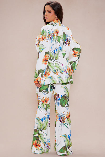 https://cdn.shopify.com/s/files/1/0293/9277/files/12-23-24_S5_69_24GWF16AB_Whitecombo_RS_AC_14-45-44_PLUS_3697_PXF.jpg?v=1735852913&with=400&height=600