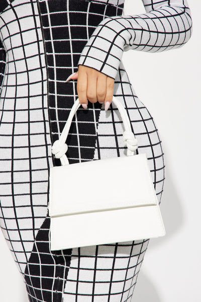 https://cdn.shopify.com/s/files/1/0293/9277/files/12-29-23_S1_14_ZD04332_White_CZ_AC_09-39-01_5937_SG.jpg?v=1704395047&with=400&height=600