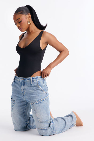 https://cdn.shopify.com/s/files/1/0293/9277/files/12-30-25_S2_10_V325JN4334_LightWash_LR_IM_11-57-25_5241_PXF_BH.jpg?v=1767643246&with=400&height=600