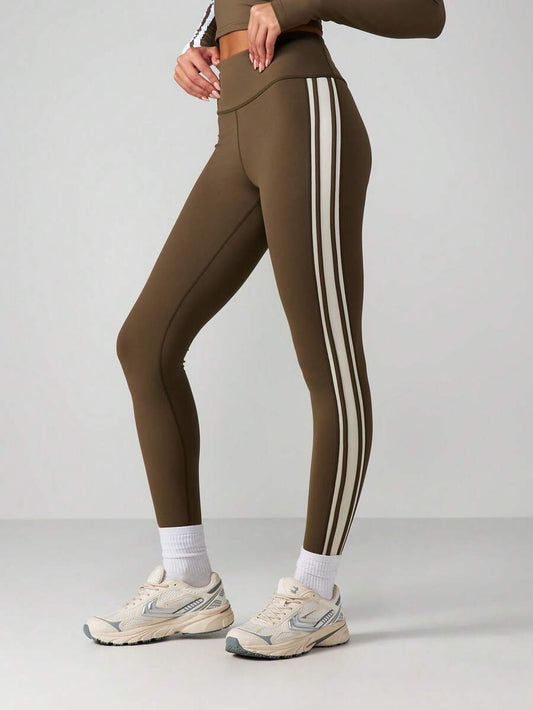 //img.ltwebstatic.com/v4/j/pi/2025/11/14/d3/17630855347db58b039eae9ea6b7803648f83107c2_thumbnail_900x.webp