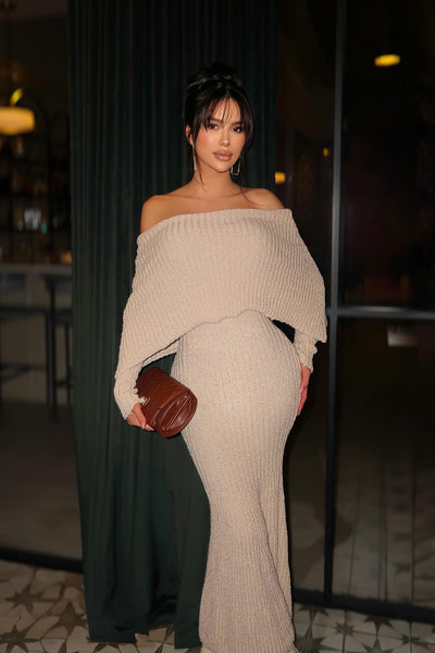 https://cdn.shopify.com/s/files/1/0293/9277/files/2-10-25__416_Harlow_Knit_Maxi_Dress_Taupe_JR.jpg?v=1746471020&with=400&height=600