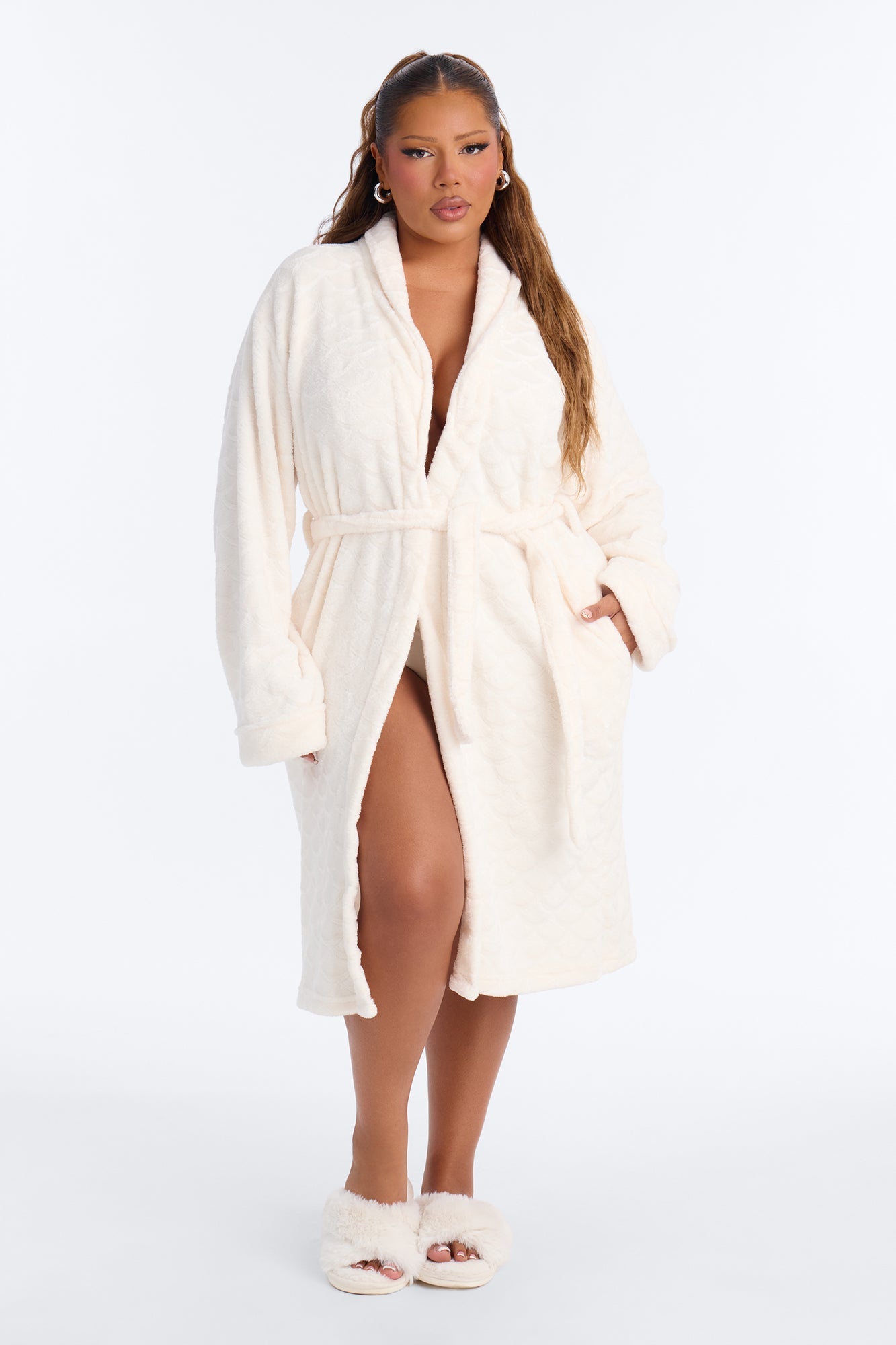 https://cdn.shopify.com/s/files/1/0293/9277/files/2490_Cream_PLUS_V1.jpg?v=1784737741