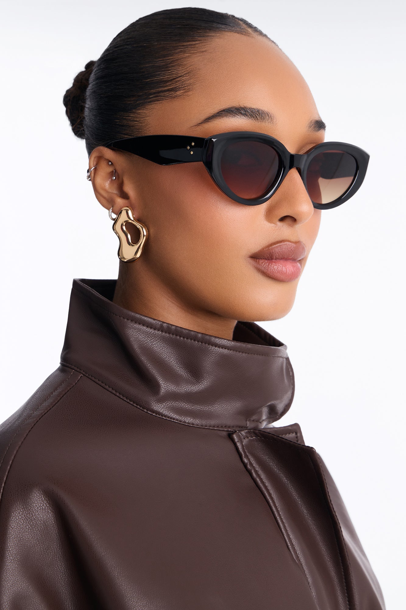 https://cdn.shopify.com/s/files/1/0293/9277/files/25251_Black_JR_V1.jpg?v=1785777602