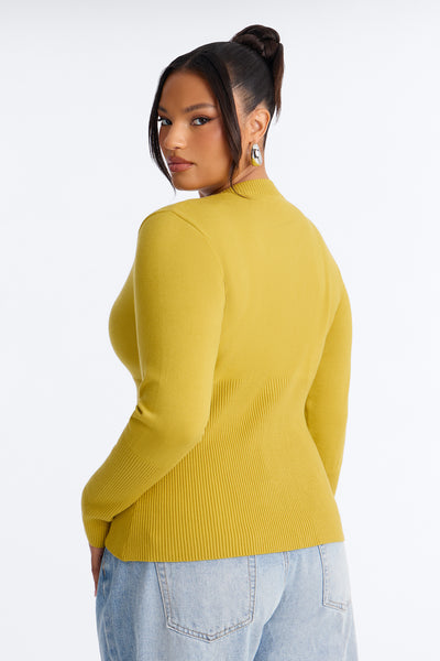 https://cdn.shopify.com/s/files/1/0293/9277/files/25GWQ17601_Chartreuse_PLUS_V4.jpg?v=1787694470&with=400&height=600