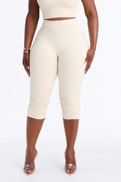https://cdn.shopify.com/s/files/1/0293/9277/files/25GWQ19125_Bone_PLUS_V2.jpg?v=1784044358&with=400&height=600